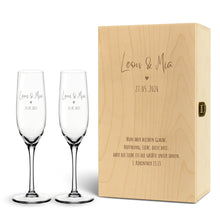 Charger l'image dans la galerie, Leonardo Sektglas mit Gravur und Holzkiste im Set - Hochzeitsgeschenke für Brautpaar