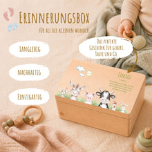 Lade das Bild in den Galerie-Viewer, Erinnerungsbox Baby mit Deckel Motiv Bauernhoftiere personalisiert – Ansicht 2