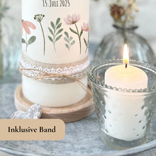 Lade das Bild in den Galerie-Viewer, Hochzeitskerze "Chrissie" Blumenwiese rosa - personalisiert