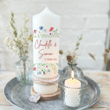 Charger l'image dans la galerie, Hochzeitskerze "Claudelle" Wildblumen- personalisiert