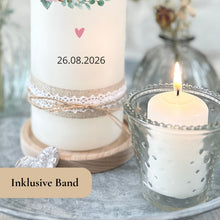 Load image into Gallery viewer, Hochzeitskerze "Estrid" Hortensien Eukalyptus rosa - personalisiert