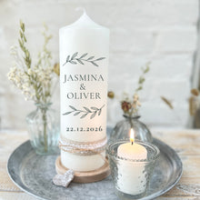 Lade das Bild in den Galerie-Viewer, Hochzeitskerze "Jasmina" Olivenzweige - personalisiert