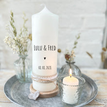 Lade das Bild in den Galerie-Viewer, Hochzeitskerze "Lulu" Namen Herz minimalistisch - personalisiert