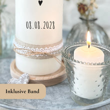 Charger l'image dans la galerie, Hochzeitskerze "Lulu" Namen Herz minimalistisch - personalisiert