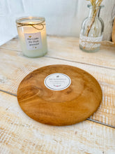 Lade das Bild in den Galerie-Viewer, Kerzenuntersetzer "Bazar" Holz Olivenholz - Kerzenzubehör