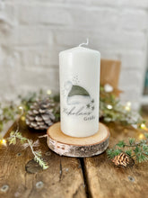 Load image into Gallery viewer, Weihnachstkerze/Adventskerze * Nikolausgrüße mit Nikolausmütze *Dekokerze
