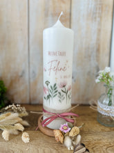 Lade das Bild in den Galerie-Viewer, Taufkerze / Konfirmationskerze "Feline" Blumen Boho - personalisiert