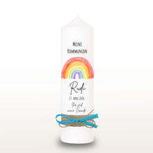 Load image into Gallery viewer, Kommunionkerze "Rudi" Regenbogen - personalisiert