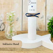 Lade das Bild in den Galerie-Viewer, Kommunionkerze "Benno" - personalisiert