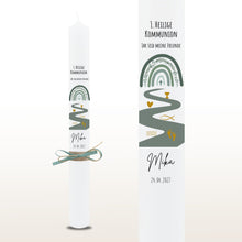 Lade das Bild in den Galerie-Viewer, Kommunionkerze - Mika " Eukalyptus Regenbogen - personalisiert