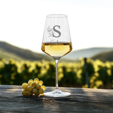 Charger l'image dans la galerie, Leonardo Weinglas mit Gravur Monogramm als Geburtstagsgeschenk