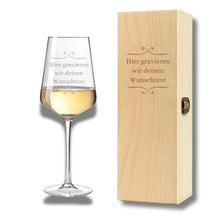 Charger l'image dans la galerie, Leonardo Weinglas mit Gravur und Holzkiste im Set - Geschenk für Sie & Ihn