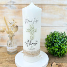 Load image into Gallery viewer, Taufkerze "Alberto" Eukalyptuskreuz - personalisiert