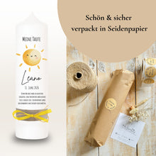 Lade das Bild in den Galerie-Viewer, Taufkerze "Leano" Wal hell blau mit christlichen Symbolen - personalisiert