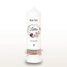 Lade das Bild in den Galerie-Viewer, Taufkerze "Letitia" Blumen - personalisiert