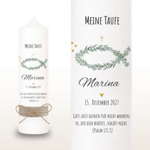 Charger l'image dans la galerie, Taufkerze "Marina" Eukalyptusfisch Spruch - personalisiert