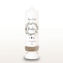 Charger l'image dans la galerie, Taufkerze "Penelope" Blumenkranz - personalisiert