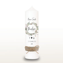 Charger l'image dans la galerie, Taufkerze "Penelope" Blumenkranz - personalisiert