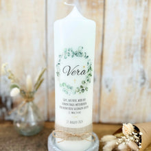 Charger l'image dans la galerie, Taufkerze "Vera" Eukalyptuskranz - personalisiert