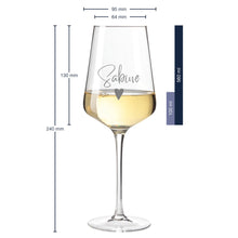 Load image into Gallery viewer, Leonardo Weinglas personalisiert mit Gravur "Sabine"