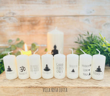 Lade das Bild in den Galerie-Viewer, Geschenk Kerze "I love yoga" Yogakerze schwarz