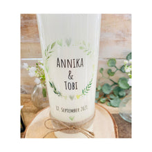 Load image into Gallery viewer, Hochzeitskerze "Annika" Blätterkranz - personalisiert