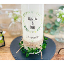 Load image into Gallery viewer, Hochzeitskerze "Annika" Blätterkranz - personalisiert