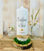 Load image into Gallery viewer, Hochzeitskerze "Christiane" handgemaltes Herz - personalisiert