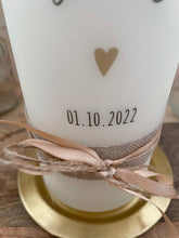 Charger l'image dans la galerie, Hochzeitskerze "Katharina" Mini Herz gold - personalisiert