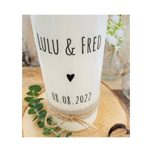 Load image into Gallery viewer, Hochzeitskerze "Lulu" Herz minimalistisch - personalisiert
