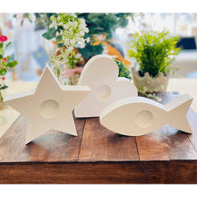 Lade das Bild in den Galerie-Viewer, Kerzenständer Stern "Unuk" weiß - Kerzenzubehör