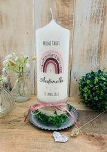 Lade das Bild in den Galerie-Viewer, Taufkerze / Konfirmationskerze "Antonella" Blumen Regenbogen - personalisiert
