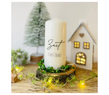 Charger l'image dans la galerie, Weihnachtskerze/Adventskerze Geschenk Mitbringsel Geschenkkerze * Ziggy Zeit statt Zeug * Kerze mit Spruch