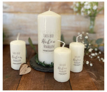 Charger l'image dans la galerie, Weihnachtskerze/Adventskerze * Kerze Kurti Lass die Korken knallen Punkte Silvester - Neues Jahr ⋆ Ein gesundes & glückliches 2022