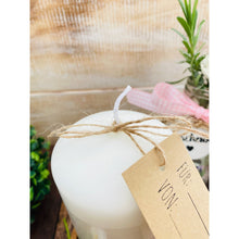 Load image into Gallery viewer, Weihnachtskerze/Adventskerze "Klaus" Glücksschwein Neujahr