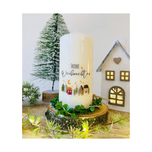 Lade das Bild in den Galerie-Viewer, Weihnachtskerze/Adventskerze "Knut" Frohe Weihnachten