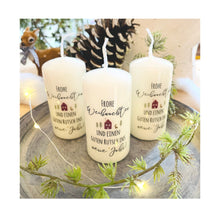 Charger l'image dans la galerie, Weihnachtskerze/Kerze zu Neujahr "Hollie" rot