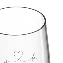 Lade das Bild in den Galerie-Viewer, 2er Set Sektglas personalisiert mit Gravur - Hochzeitsgeschenke mit Name &amp; Datum &quot;Anouk&quot;  Leonardo
