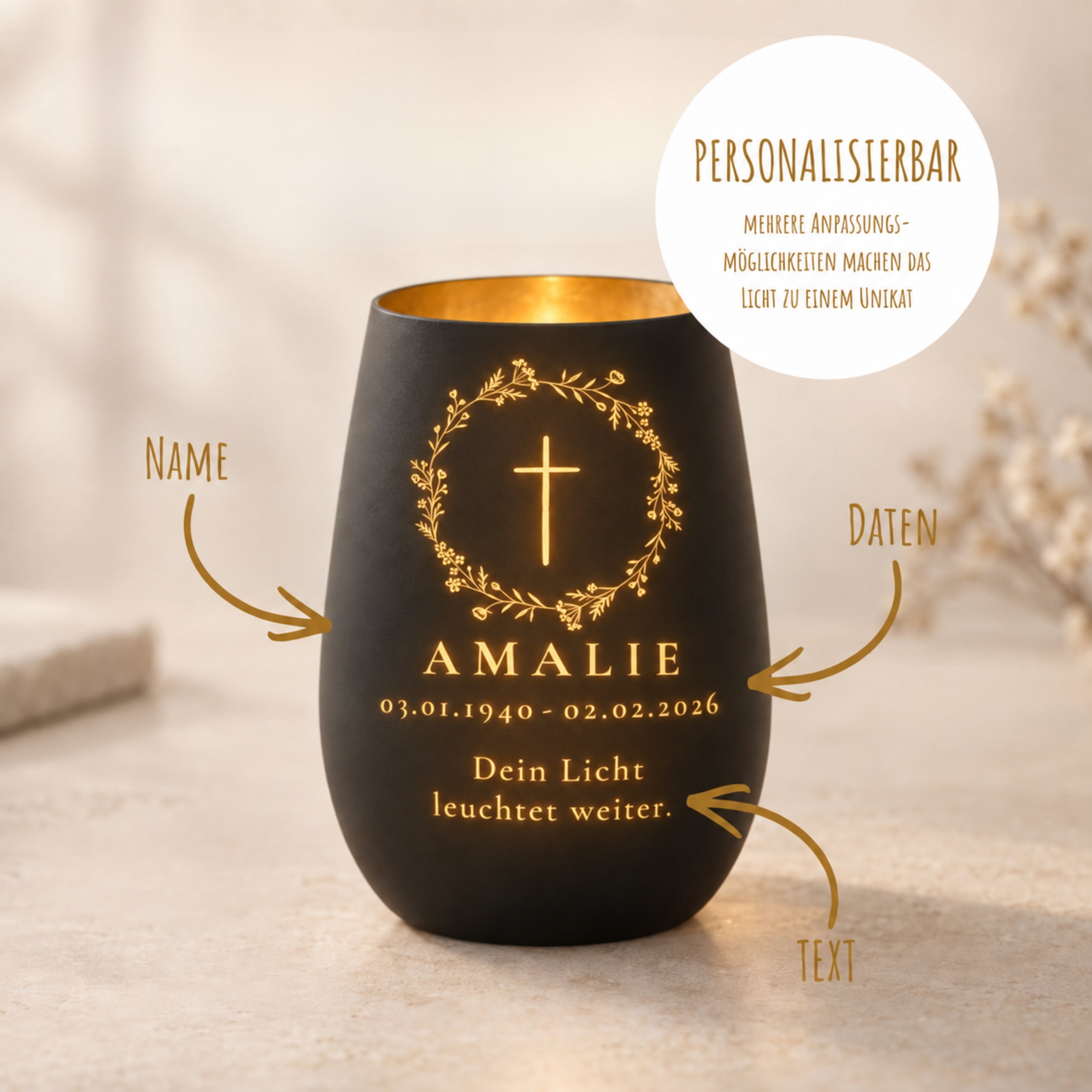Trauerlicht aus Glas mit Gravur Kreuz im Blumenkranz – Ansicht 4