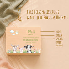 Lade das Bild in den Galerie-Viewer, Erinnerungsbox Baby mit Deckel Motiv Bauernhoftiere personalisiert – Ansicht 6
