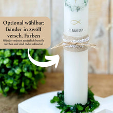 Lade das Bild in den Galerie-Viewer, Kerzenfolie Kommunionkerze "Anni" Eukalyptuskranz - personalisiert
