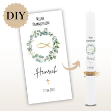 Lade das Bild in den Galerie-Viewer, Kerzenfolie Kommunionkerze "Heinrich" Eukalyptuskranz - personalisiert
