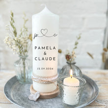 Charger l&#39;image dans la galerie, Hochzeitskerze &quot;Pamela&quot; Herz verbunden Initialen - personalisiert

