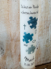 Load image into Gallery viewer, Kommunionkerze &quot; Ich bin ein Puzzleteil in Gottes Welt - Mark &quot; - personalisiert
