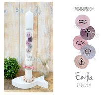 Lade das Bild in den Galerie-Viewer, Kommunionkerze &quot;Emilia&quot; christliche Symbole - personalisiert
