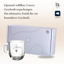 Lade das Bild in den Galerie-Viewer, Glastasse mit Gravur Herz klassisch – Ansicht 7
