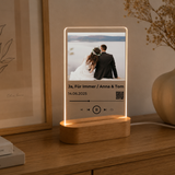 LED-Nachtlicht im Hochformat Lieblingslied mit QR-Code – Hochzeitsgeschenk für das Brautpaar