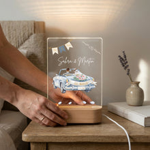 Lade das Bild in den Galerie-Viewer, VILLA ROSA LOTTA Geldgeschenk Hochzeit personalisiert – LED-Nachtlicht

