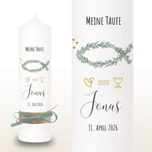 Lade das Bild in den Galerie-Viewer, Taufkerze &quot;Jonas&quot; Eukalyptusfisch - personalisiert
