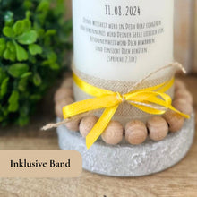 Lade das Bild in den Galerie-Viewer, Taufkerze &quot;Leano&quot; Wal hell blau mit christlichen Symbolen - personalisiert
